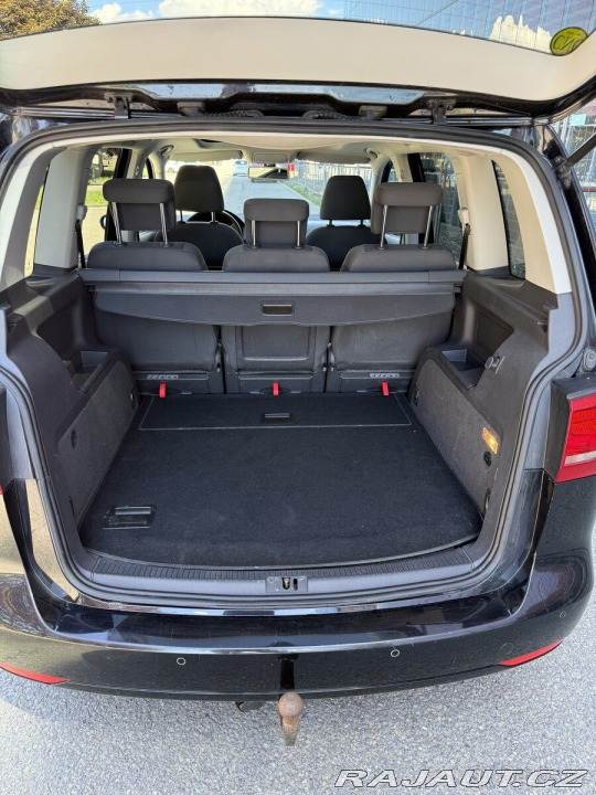 Volkswagen Touran 1,4 110 kW | CNG | Pano 2012
