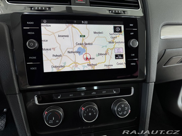 Volkswagen Golf 1,0TSI DSG*81kW*LED*Masáž 2017