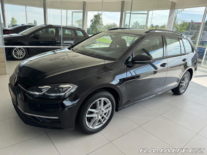 Volkswagen Golf 1,0TSI DSG*81kW*LED*Masáž 2017