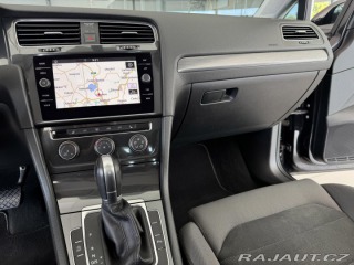 Volkswagen Golf 1,0TSI DSG*81kW*LED*Masáž 2017