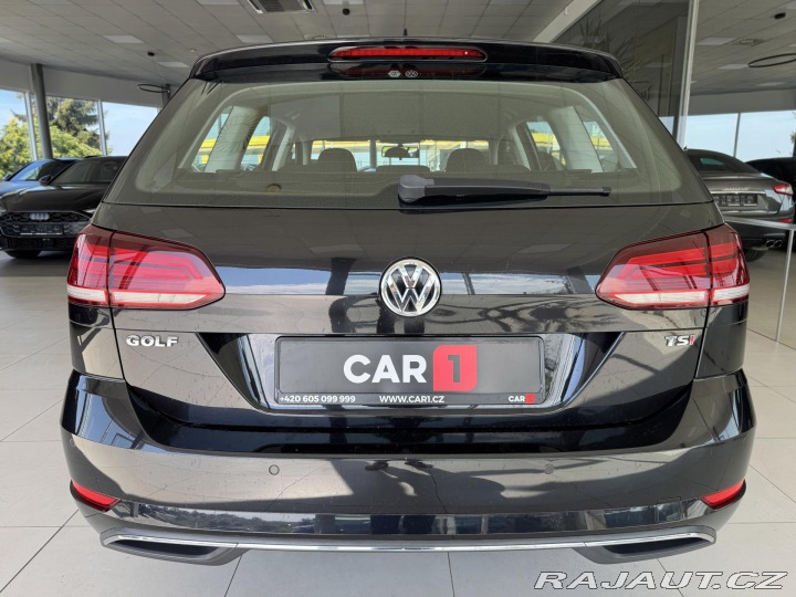 Volkswagen Golf 1,0TSI DSG*81kW*LED*Masáž 2017