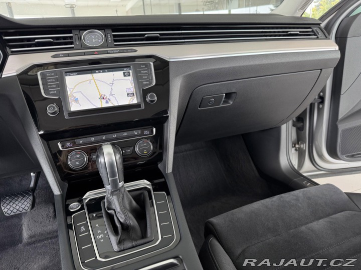 Volkswagen Passat 2,0TDI DSG*Highline*Navi* 2015