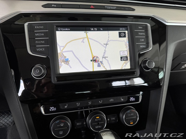 Volkswagen Passat 2,0TDI DSG*Highline*Navi* 2015