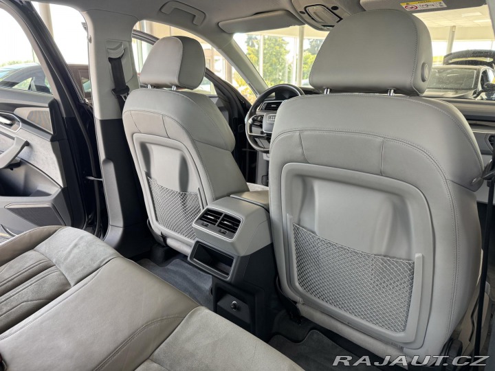 Audi e-tron 55 Quattro*300kW*REZERVAC 2021