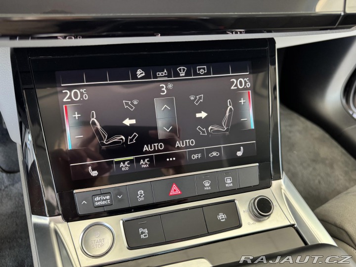 Audi e-tron 55 Quattro*300kW*REZERVAC 2021
