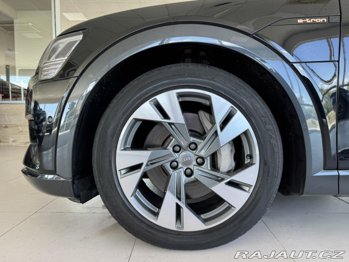 Audi e-tron 55 Quattro*300kW*REZERVAC 2021