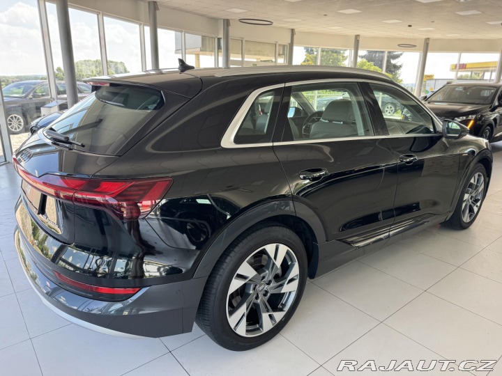 Audi e-tron 55 Quattro*300kW*REZERVAC 2021