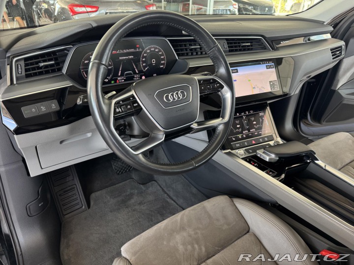 Audi e-tron 55 Quattro*300kW*REZERVAC 2021