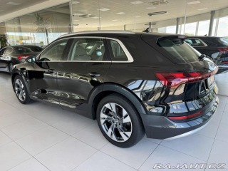 Audi e-tron 55 Quattro*300kW*NočníVid 2021