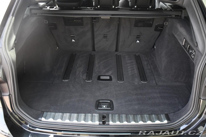 BMW 3 320d xDrive M-SPORT 1M ČR 2023