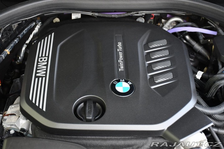 BMW 3 320d xDrive M-SPORT 1M ČR 2023