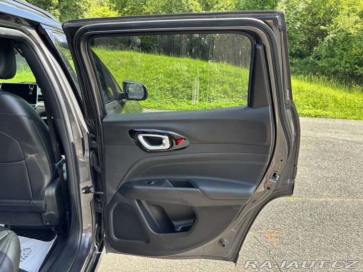 Jeep Compass 1.3T-GDI, 80th REZERVACE 2022