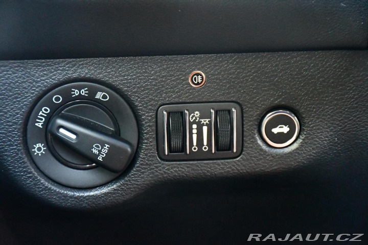 Dodge Challenger 5.7 V8 HEMI 2020