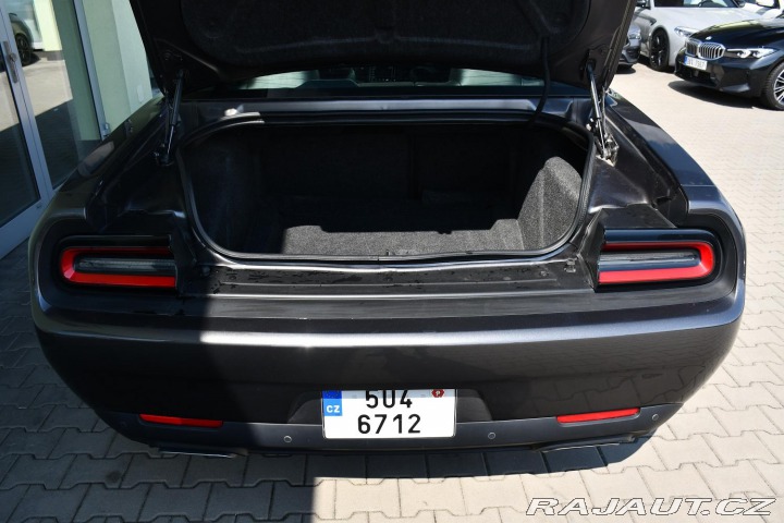 Dodge Challenger 5.7 V8 HEMI 2020