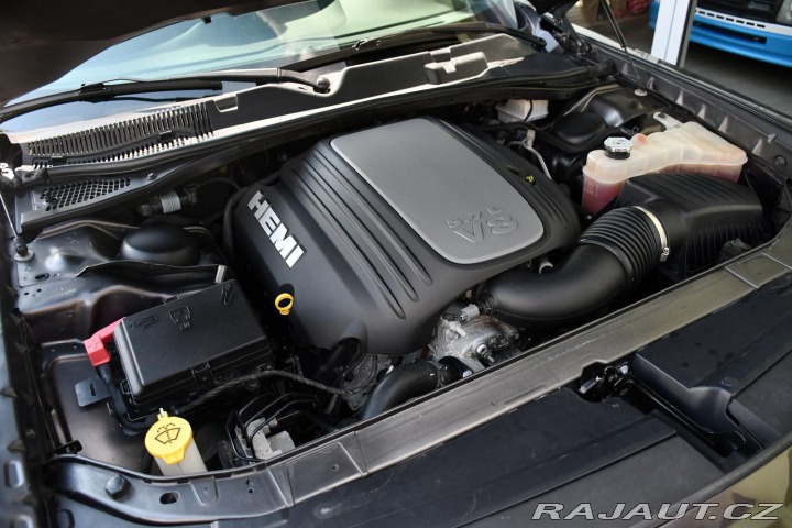 Dodge Challenger 5.7 V8 HEMI 2020