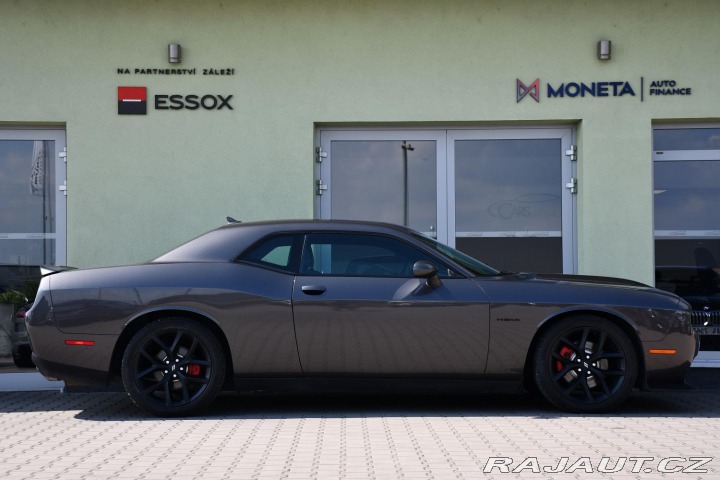 Dodge Challenger 5.7 V8 HEMI 2020