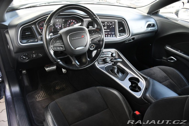 Dodge Challenger 5.7 V8 HEMI 2020