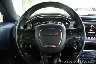 Dodge Challenger 5.7 V8 HEMI 2020