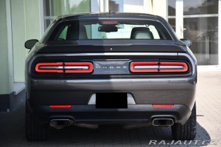 Dodge Challenger 5.7 V8 HEMI 2020