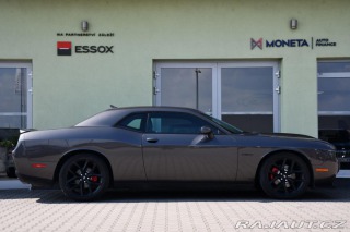 Dodge Challenger 5.7 V8 HEMI 2020