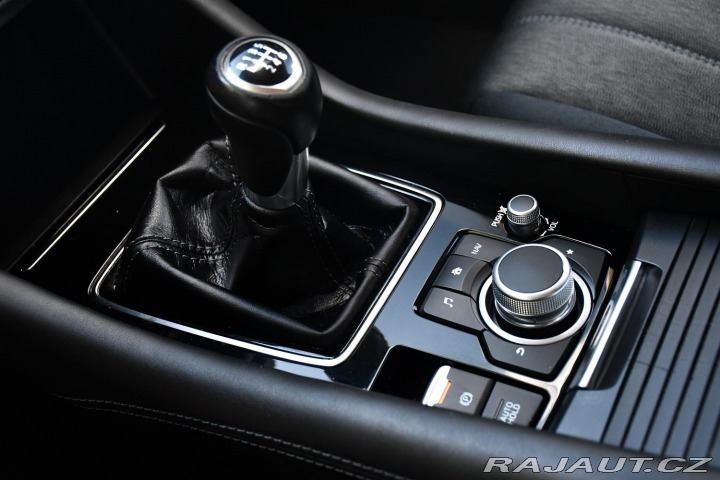 Mazda 6 2.0i SkyActiv-G ACC HEAD 2022