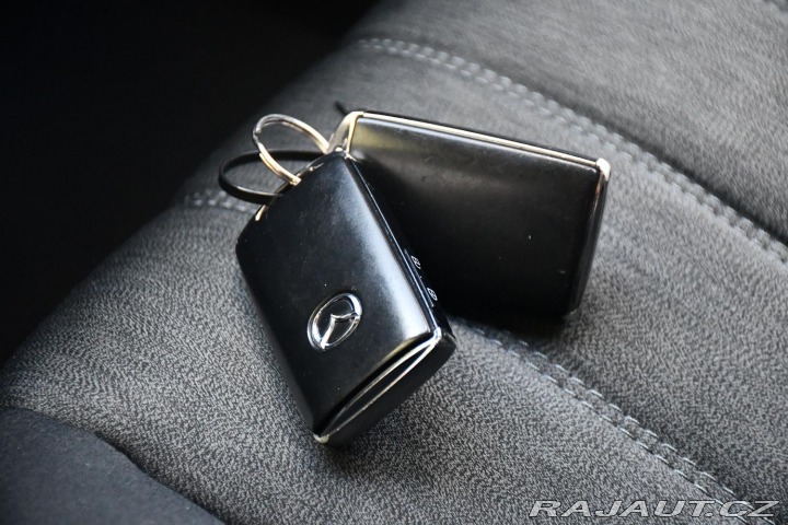 Mazda 6 2.0i SkyActiv-G ACC HEAD 2022
