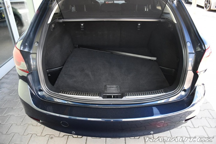 Mazda 6 2.0i SkyActiv-G ACC HEAD 2022
