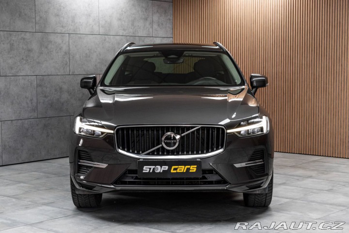 Volvo XC60 B4 CORE*REZERVACE* 2023