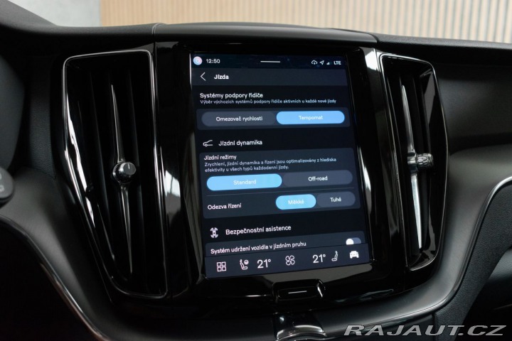 Volvo XC60 B4 CORE*REZERVACE* 2023