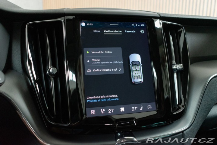 Volvo XC60 B4 CORE*REZERVACE* 2023