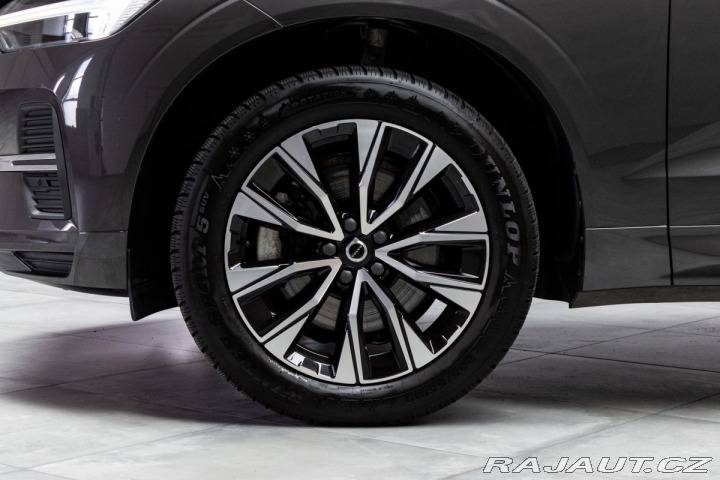 Volvo XC60 B4 CORE*REZERVACE* 2023