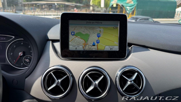 Mercedes-Benz B 200d 100kW REZERVOVANO 2015