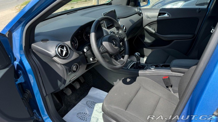 Mercedes-Benz B 200d 100kW REZERVOVANO 2015