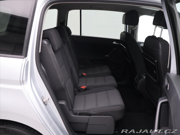 Volkswagen Touran 1,6 TDI 81kW DSG 7-Míst T 2016