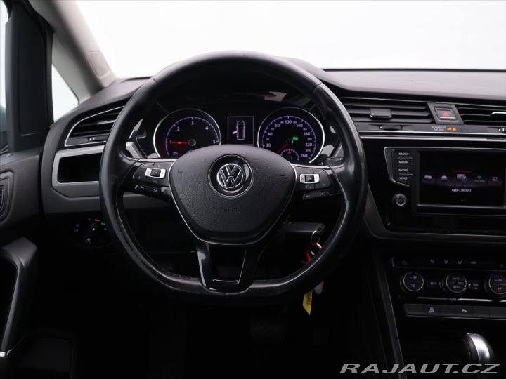 Volkswagen Touran 1,6 TDI 81kW DSG 7-Míst T 2016