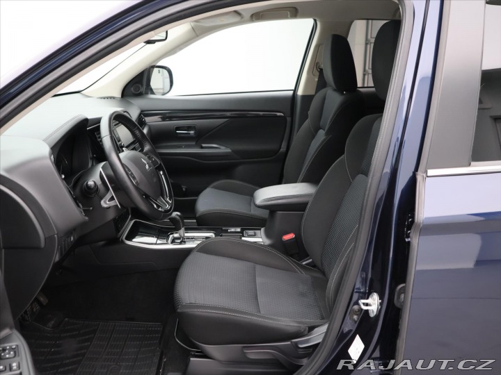Mitsubishi Outlander 2,0 INTENSE MIVEC 110kW C 2019