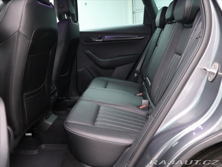 Škoda Karoq 2,0 TSI 140kW Sportline D 2023