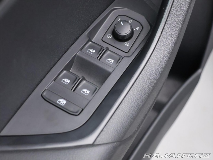 Škoda Karoq 2,0 TSI 140kW Sportline D 2023