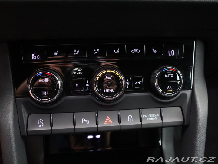 Škoda Karoq 2,0 TSI 140kW Sportline D 2023