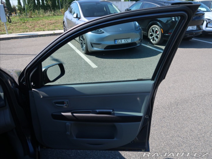Mazda 2 1,2 i 2003