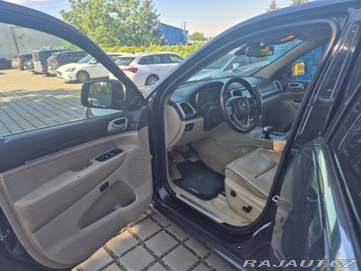 Jeep Grand Cherokee  1800