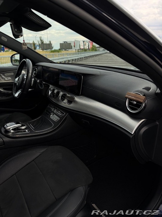 Mercedes-Benz E 2,2   220d 4MATIC AMG, r. 2019
