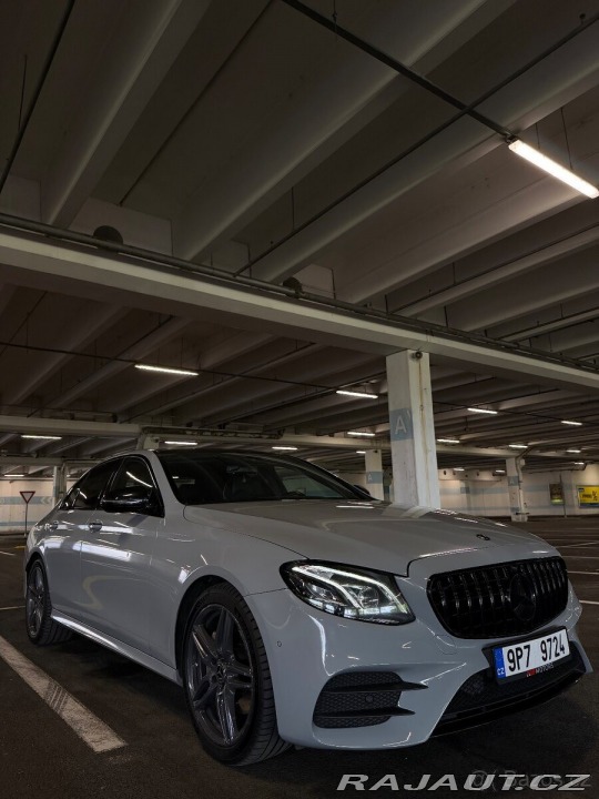 Mercedes-Benz E 2,2   220d 4MATIC AMG, r. 2019