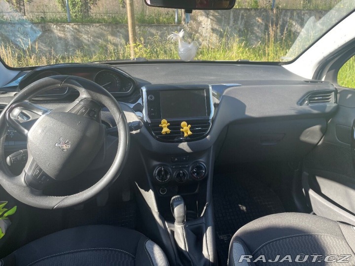 Peugeot 208 1,2 2016