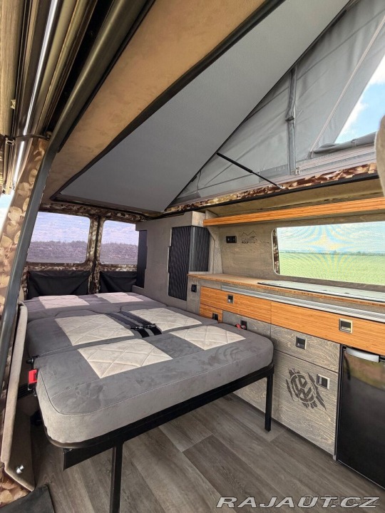 Volkswagen Transporter 2,0 T5 4Motion Camper 1800