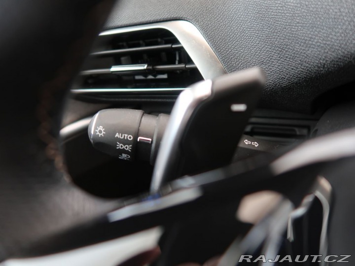 Peugeot 3008 1.2PureTech,GT,Automat 2023