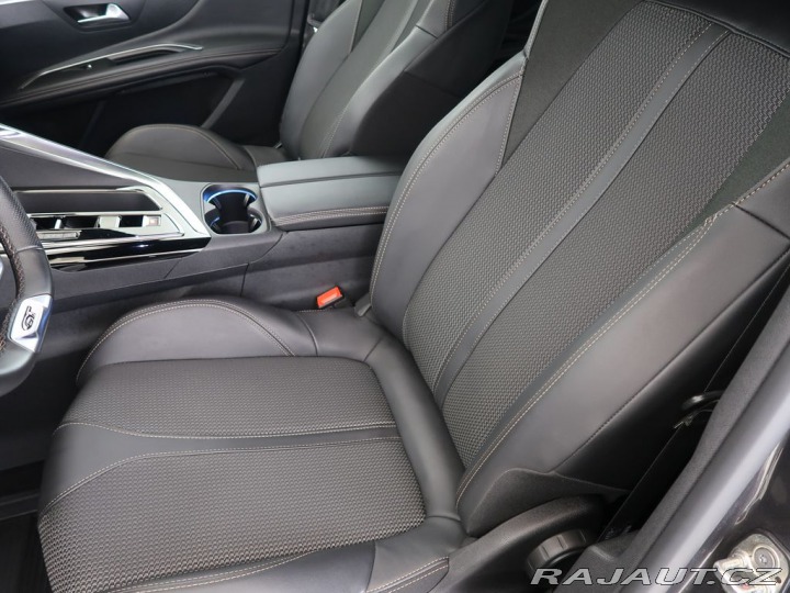Peugeot 3008 1.2PureTech,GT,Automat 2023
