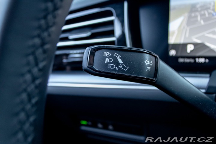 Volkswagen Touareg 3.0 V6 TDI 210kw R-LINE/ 2023
