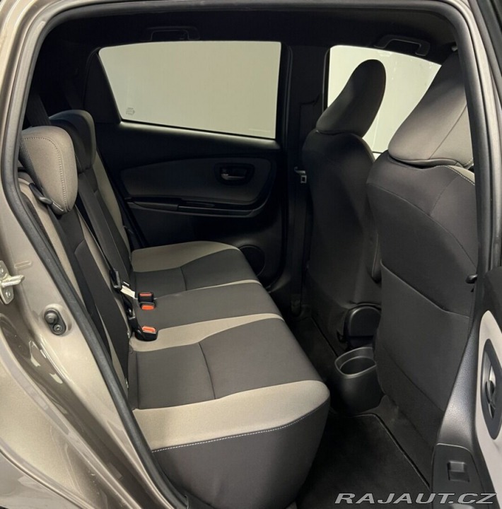 Toyota Yaris 1.5 AT SELECTION 2017