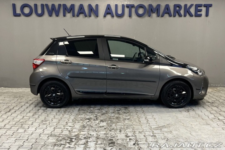 Toyota Yaris 1.5 AT SELECTION 2017